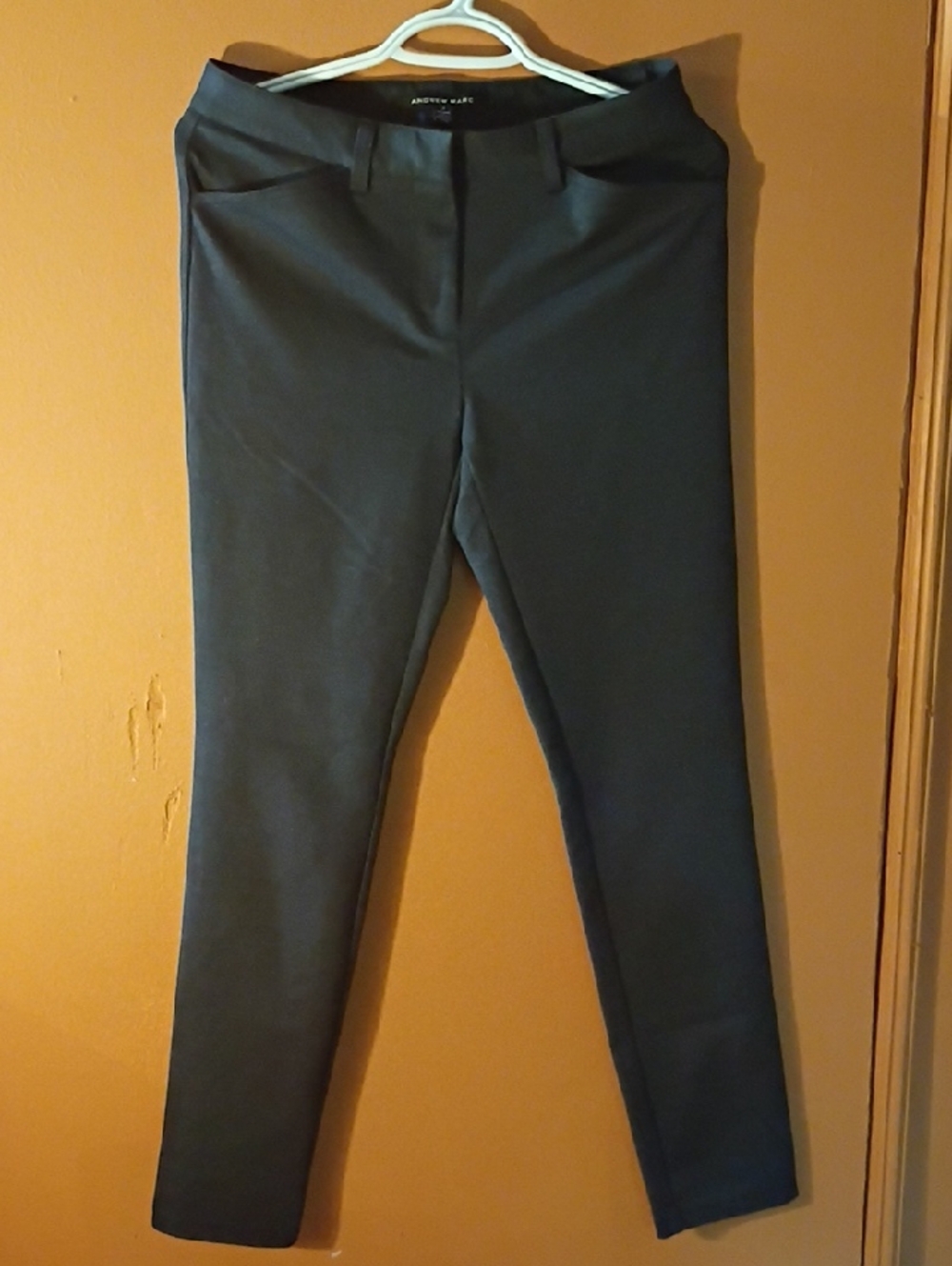 Andrew Marc Charcoal Gray Skinny Ponte Pull-On Pants